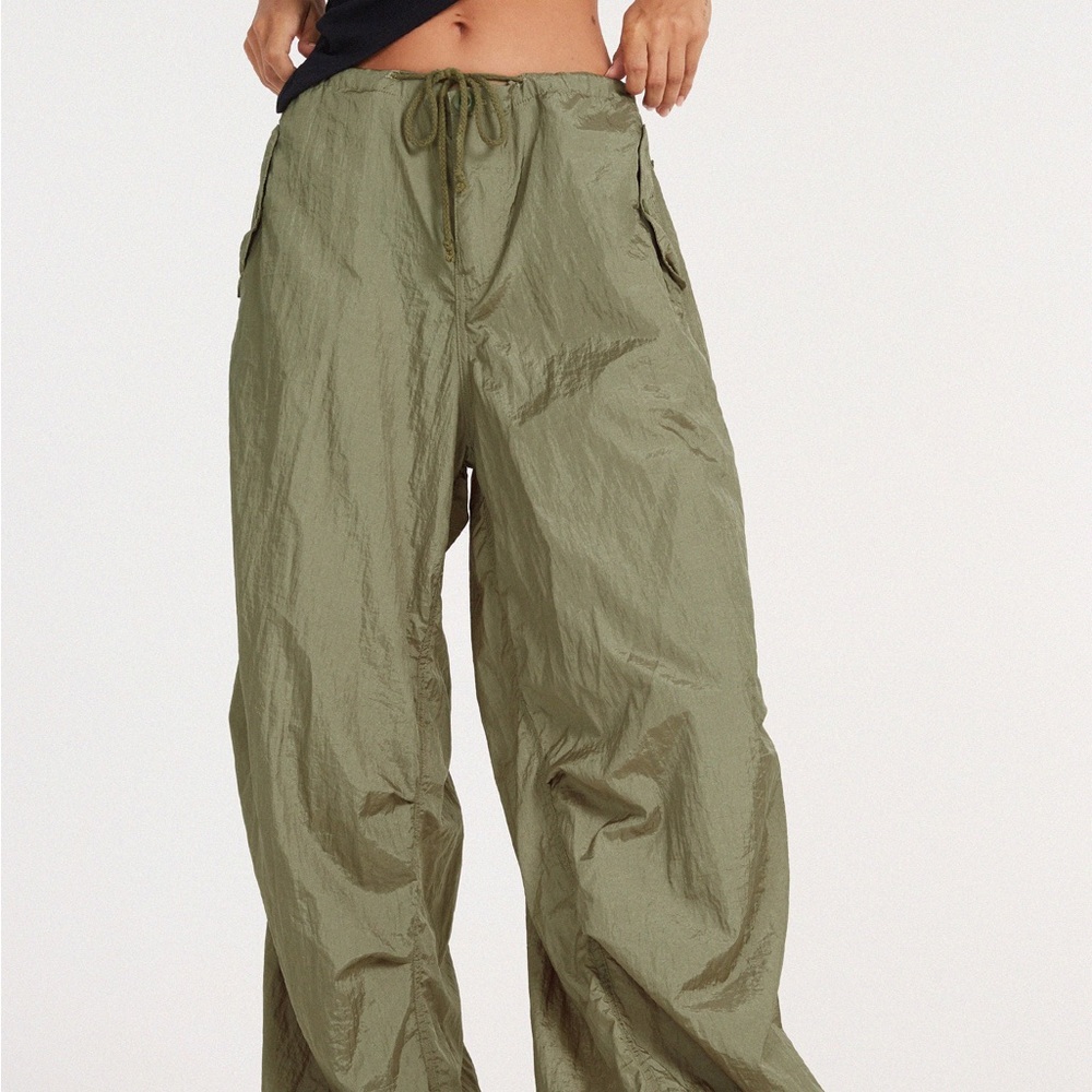 NWT Motel Rocks Parachute Pants